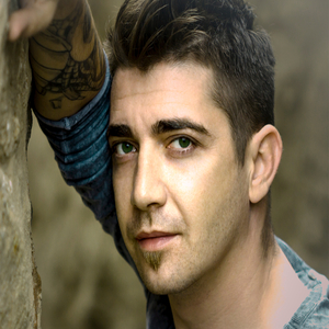 Lasa-Ma Sa Imi Fac Viata, Pt.1