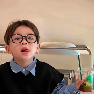 街巷初次落叶的秋分