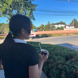 อยากให้เธอนั้นกลับมา