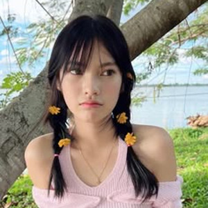 Gyal You A Party Animal