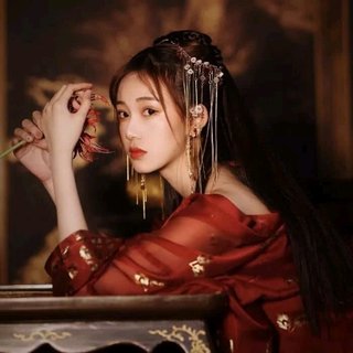 忆君相思饮苦酒，一杯入喉吾牵肠