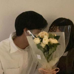 너와 나 사이에 피어난 계절 (Bloom Between Us)