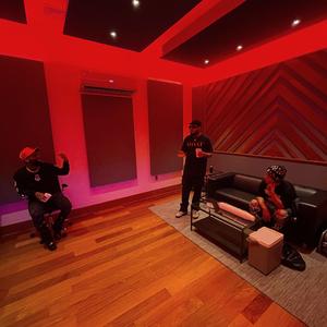 MANTENESE (feat. El Fother & Alex B)