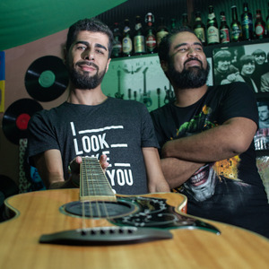 Dezesseis (Cover)