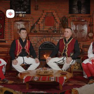 N'Stamboll mbreti nis po flet