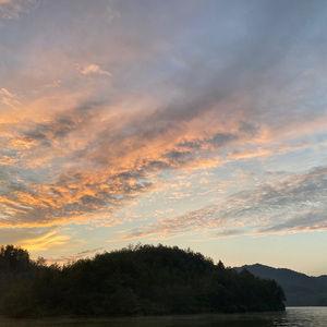 回忆的重量 伴奏