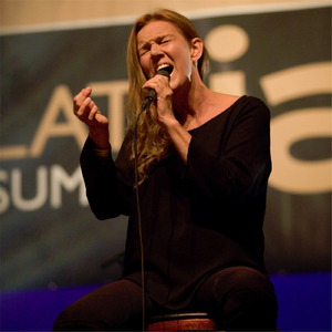 Woman Again (Live) [feat. Peter Tiehuis]