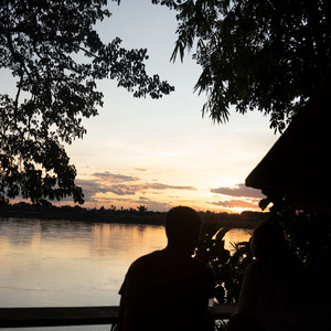 ສາວຊຽງຂວາງທັງງາມທັງເກັ່ງ