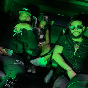 Touch down (feat. Day parkay)