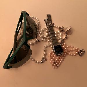 Viel zu viel (feat. Youno & Fiona)