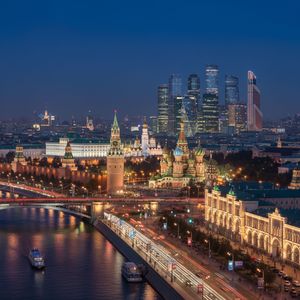 Ночь, Москва