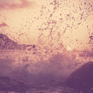 温和平静的波浪梦想