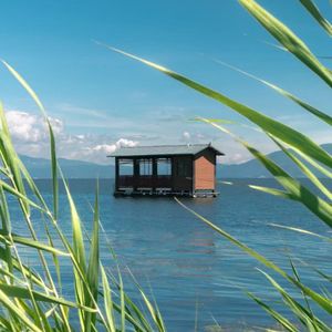 风雨过后见彩虹