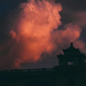 妈妈带我去赶庙会