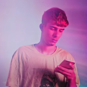 Consumo (feat. Prod 218)