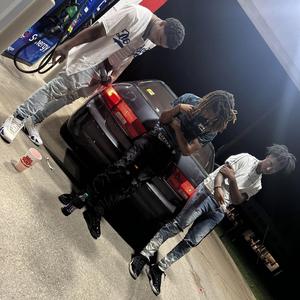 Run it (feat. LuhhBo & DoloDuece)