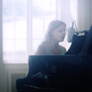 Song to Comfort (Acoustic Solo Session)