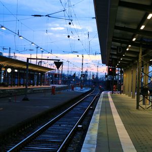 地铁等待 Pory by VY