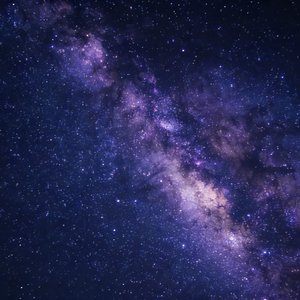 夜深星月光  
长风夜晚的宁静