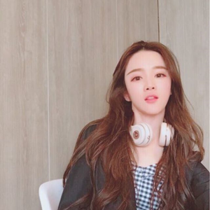 画 (翻自 G.E.M.邓紫棋)