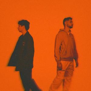 DIVOONE TAR (feat. Ayzun)