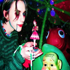 wallflower (feat. Henry Oakes)