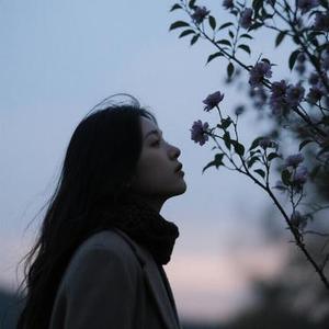 谁会一生把谁陪