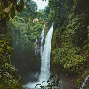 Large Waterfall For Sleeping