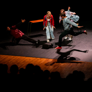 Vilains (Bande originale de la pièce de théâtre "Les vilains petits")