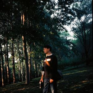 distant strangers • 963 hz tonal wander