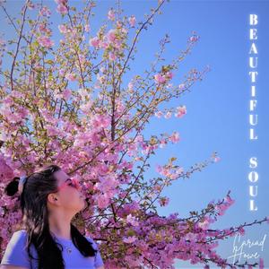 Intro (beautiful soul) (feat. Amy Reed, Charlotte Bryant & Holly James)