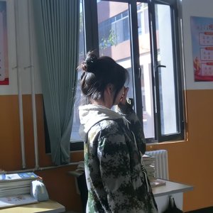上学苦累破成绩.wav