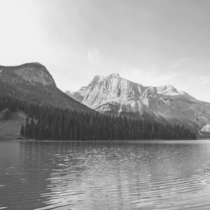 柔和的安静的星期日时刻