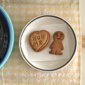 拥抱你 像把迟到的春天补给我