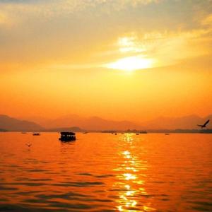 这世界那么多人 (Guitar Ver. 伴奏)