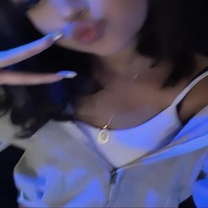 kimse benim baktığım gibi sana bakamaz