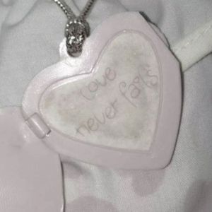 [FREE]"窒息"情绪旋律钢琴&人声采样 类型伴奏