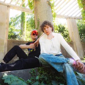 Newwave Song (feat. Luthen)