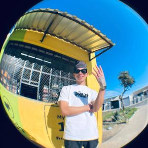 Werk is Sterk (feat. Ezra Magolo)