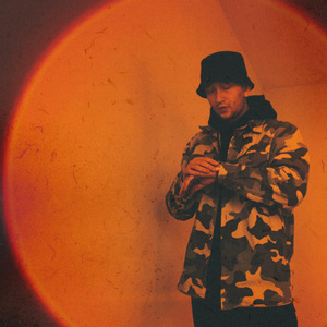 Снова зажглась