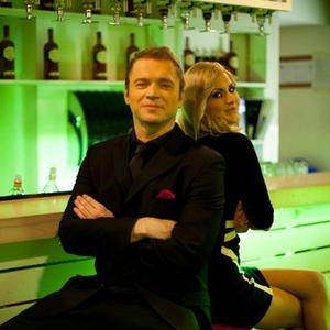 Mercedes Crni Kabriolet (feat. Swingers)