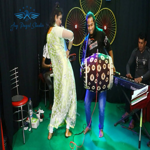 কাছে চাই