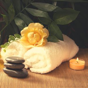 柔和的在家冥想时刻