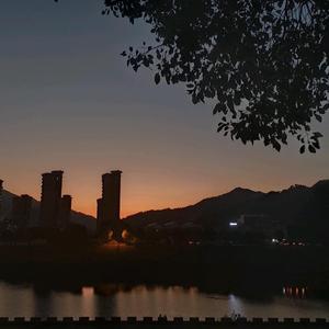 地铁等待 吉他弹唱