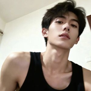 《打印机吐出的黑白韵脚》