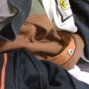 瞳にドロップキック
