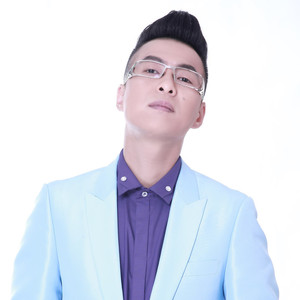 爱上他的人 (KTV版伴奏)