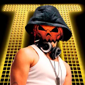 NA PORTA DO BARRRRRRAKÃO DA RAVE E O TT (Remix)