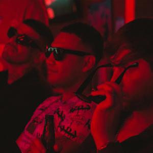 No Pones (feat. Tosko One)