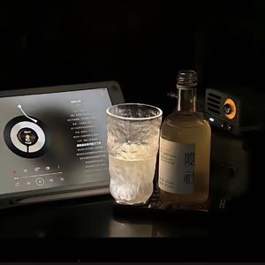 我自横带向天笑